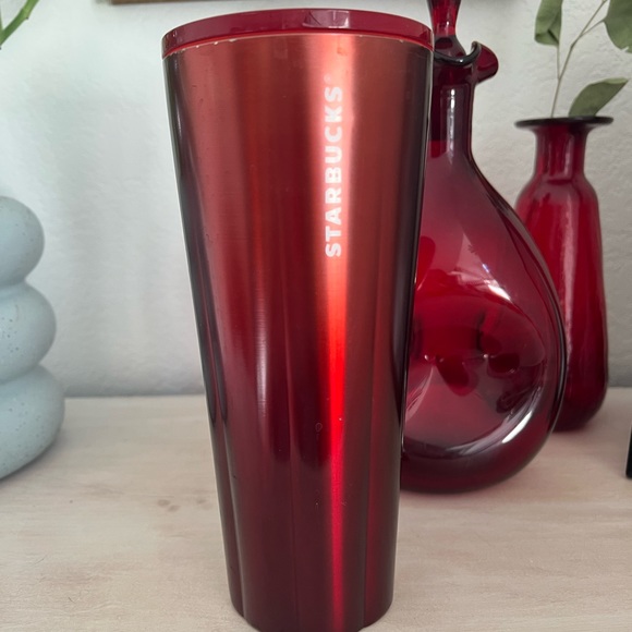 Red gradient stainless steel Starbucks tumbler 24 oz lightly used - Picture 2 of 5